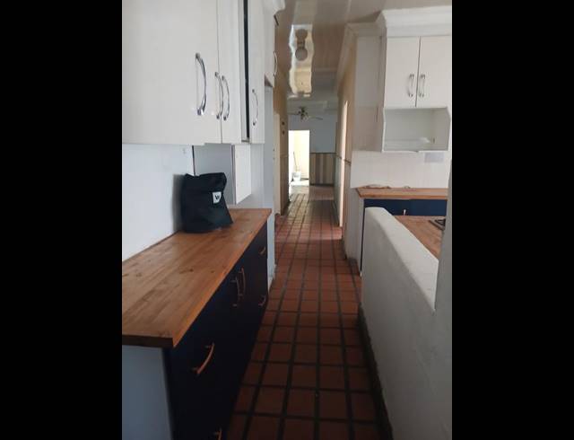 5 BEDROOM HOUSE FOR SALE IN BRAKPAN CENTRAL